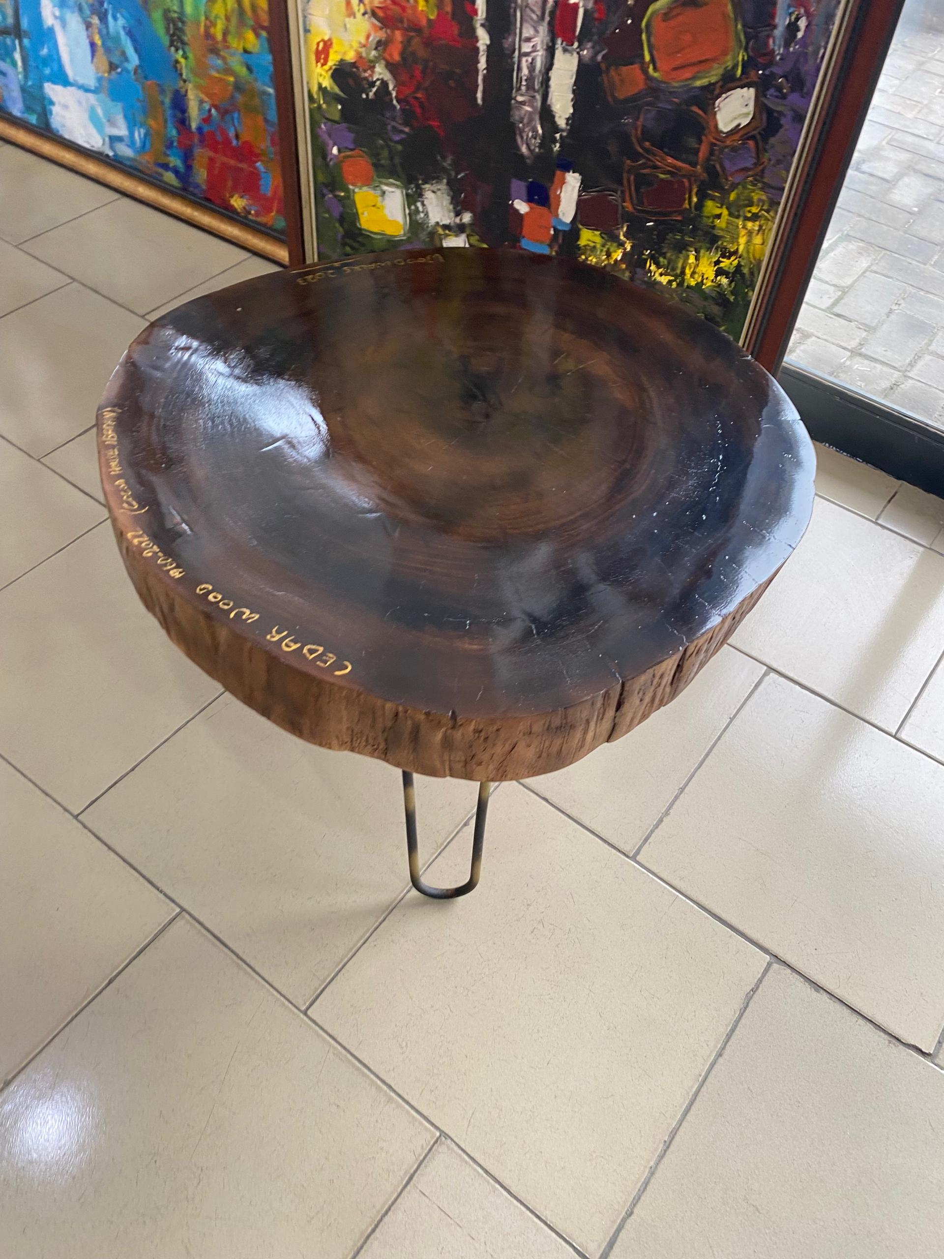 Cedar wood 20 inches